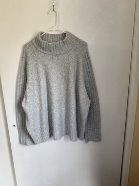 Ava & Viv Light Gray Ribbed Knit Sweater